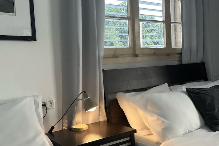 Room 12 of 54
