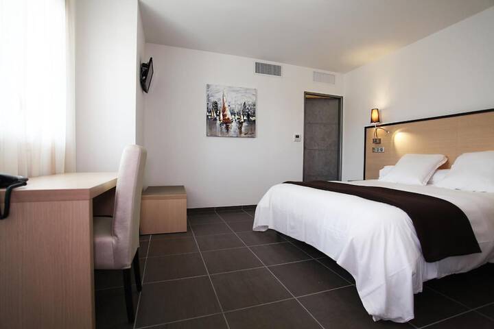 Room 20 of 64