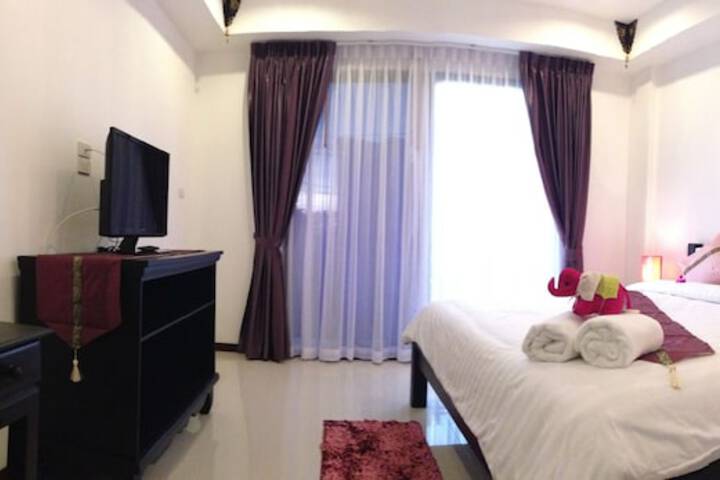 Room 10 of 38