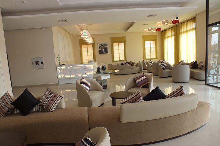 Guest Lobby