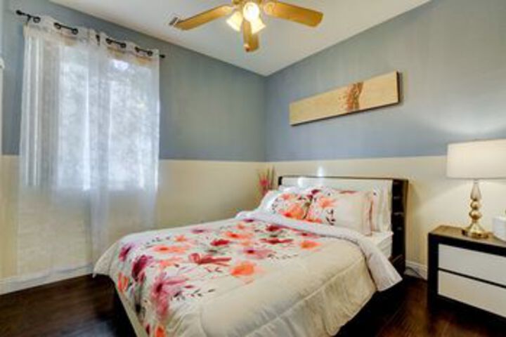 Room 12 of 35
