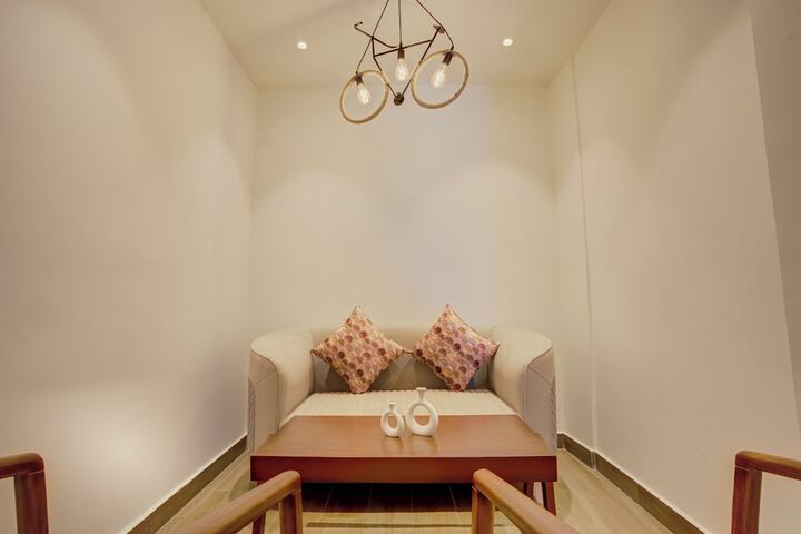 Room 14 of 33