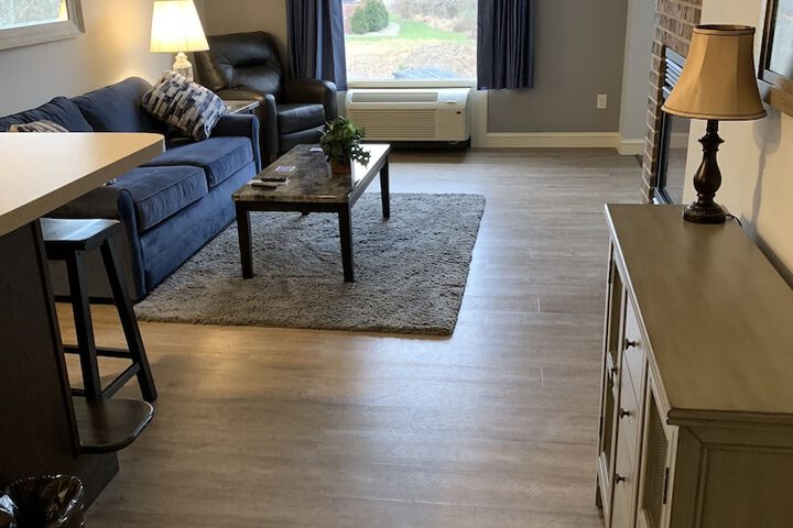 Room 195 of 297