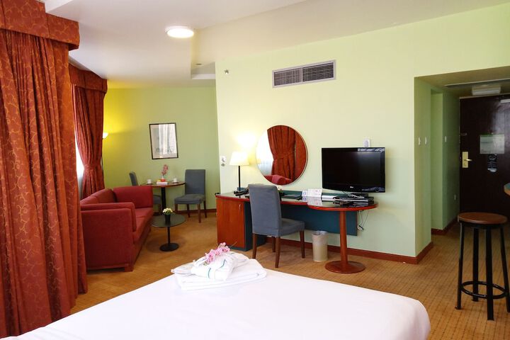 Room 19 of 55
