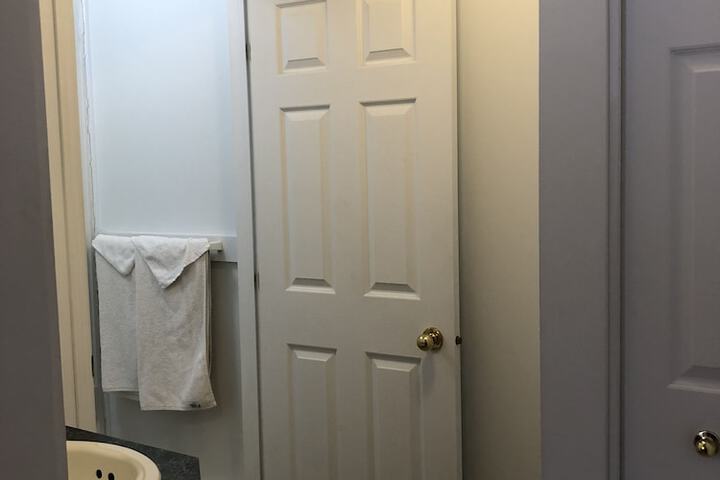 Room 26 of 39