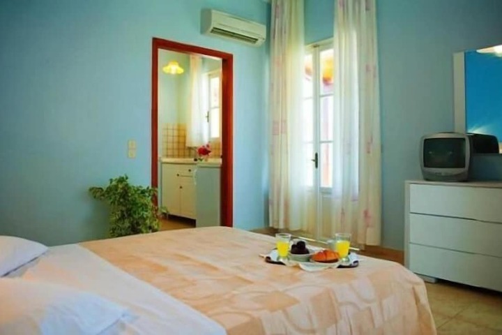 Room 16 of 70