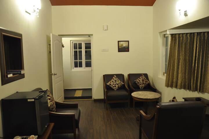 Room 11 of 34