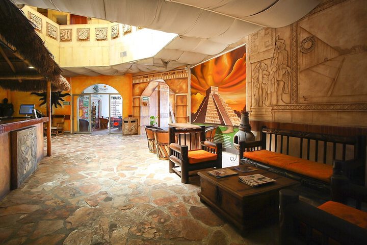 Entrance & Lobby