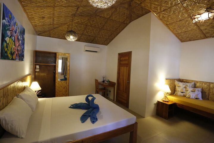 Room 2 of 13