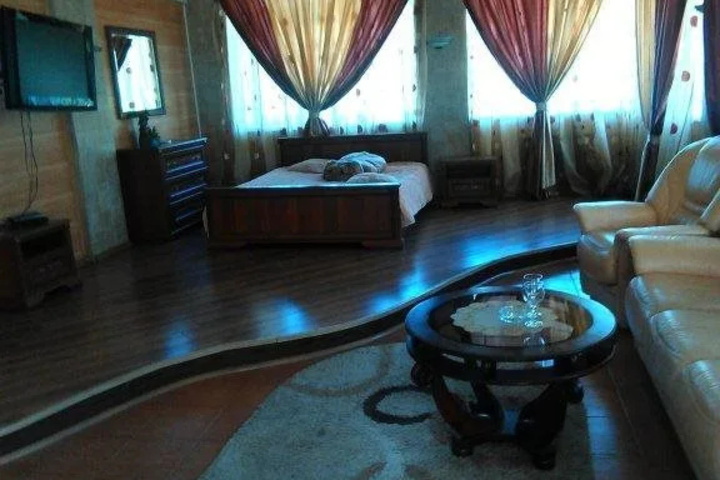 Room 2 of 12