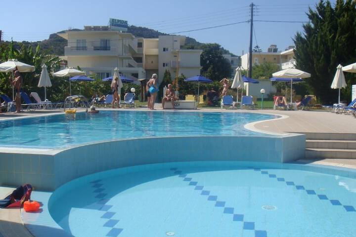 Pool 33 of 38