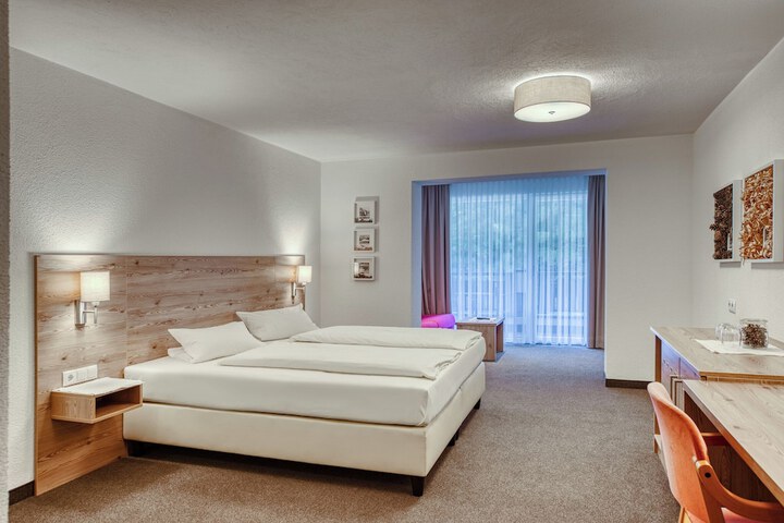 Room 42 of 84