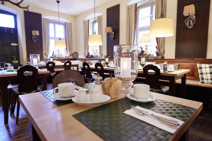Breakfast/Coffee Service 124 of 179