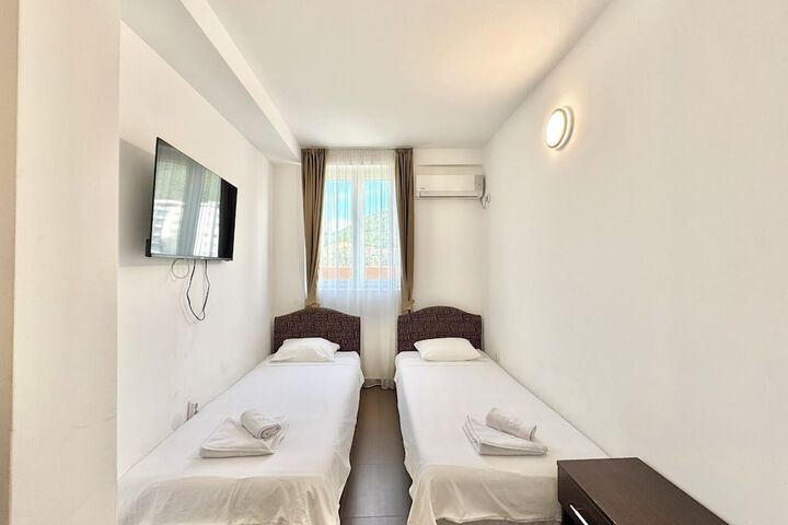 Room 15 of 73