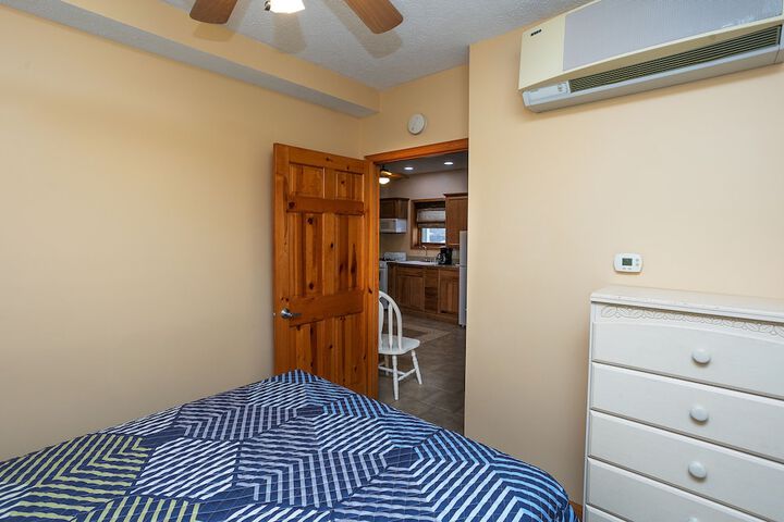Room 12 of 130