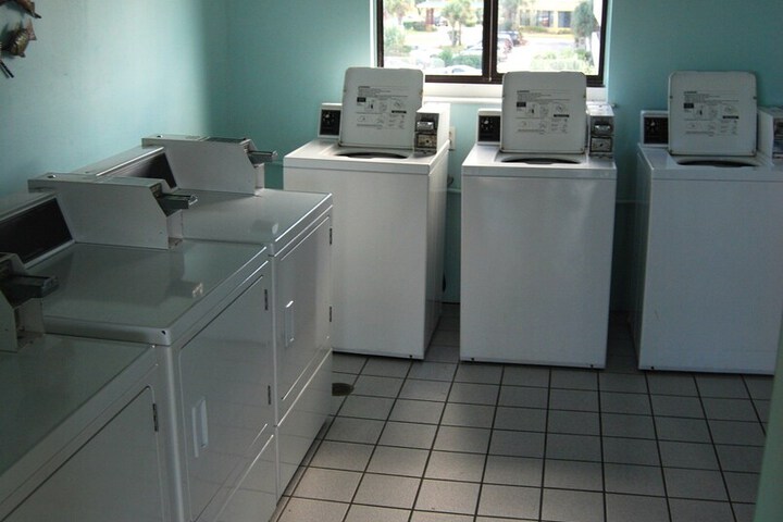 Laundry 22 of 42