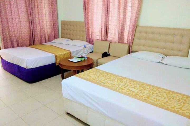 Room 14 of 35