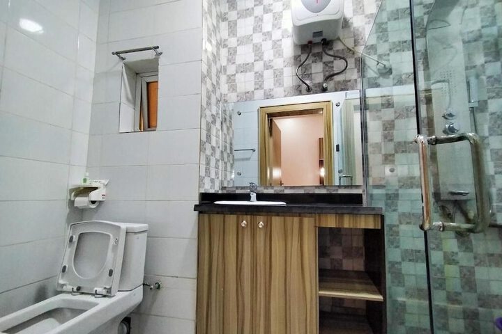 Room 57 of 79