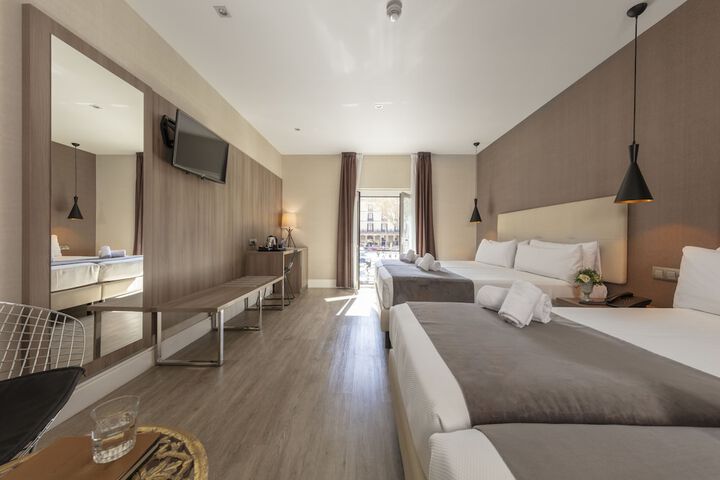 Room 21 of 51