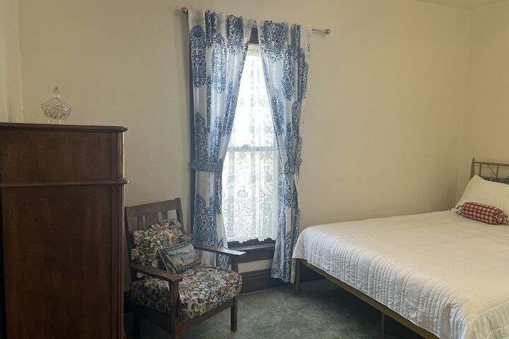 Room 85 of 96