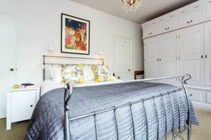 Room 5 of 23