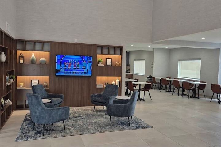 Guest Lobby