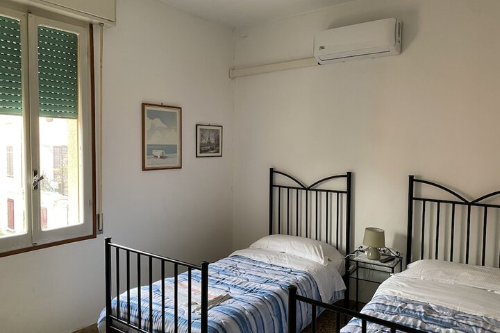 Room 15 of 43