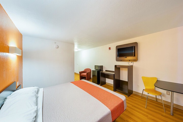 Room 18 of 45