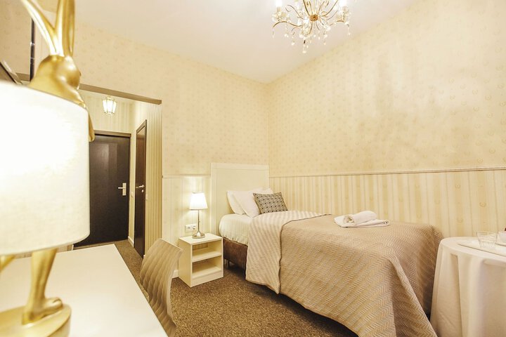Room 50 of 113