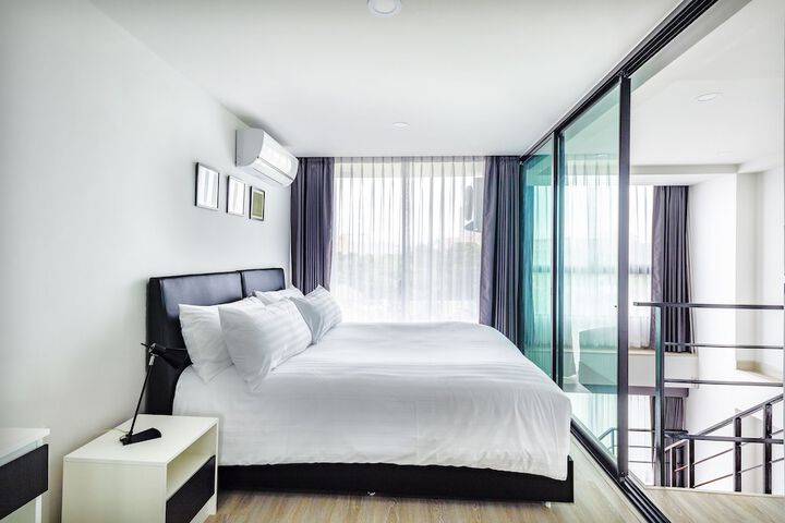 Room 18 of 82
