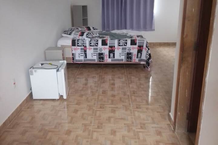 Room 10 of 18