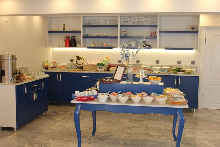 Breakfast/Coffee Service 36 of 43