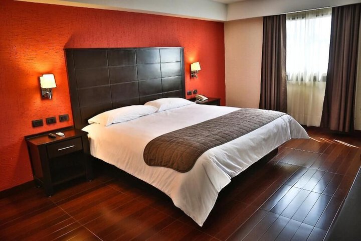 Room 15 of 38