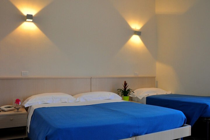 Room 16 of 57