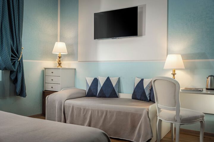 Room 20 of 118