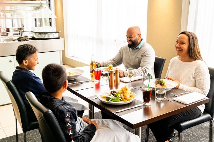 Dining 51 of 129