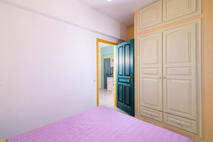 Room 4 of 69