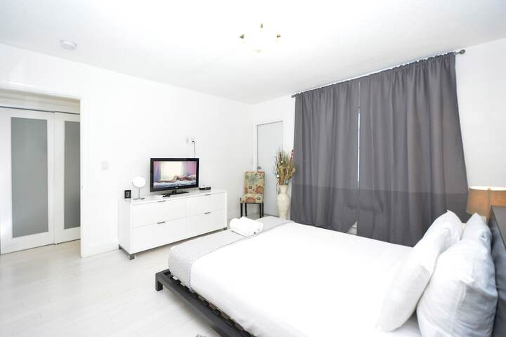 Room 54 of 64