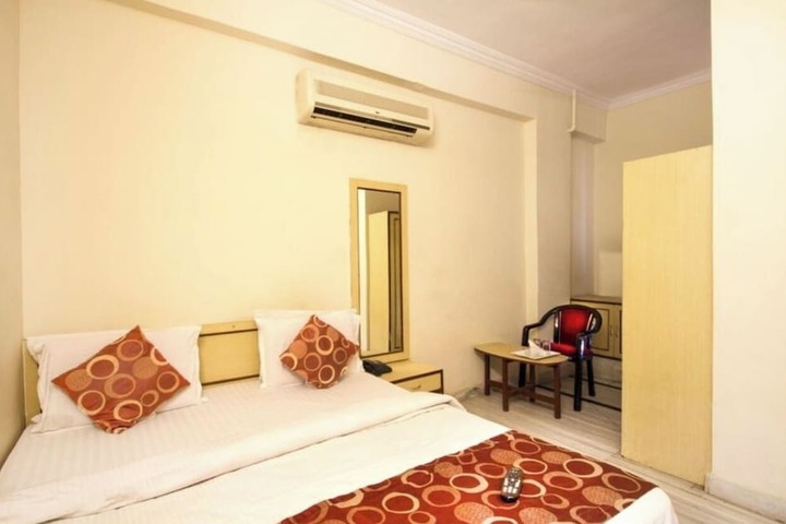 Room 18 of 24