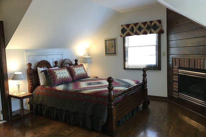Room 7 of 42