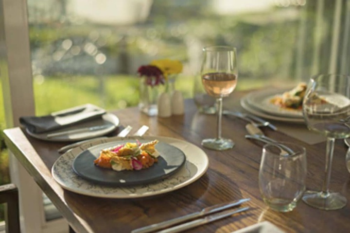 Dining 64 of 75