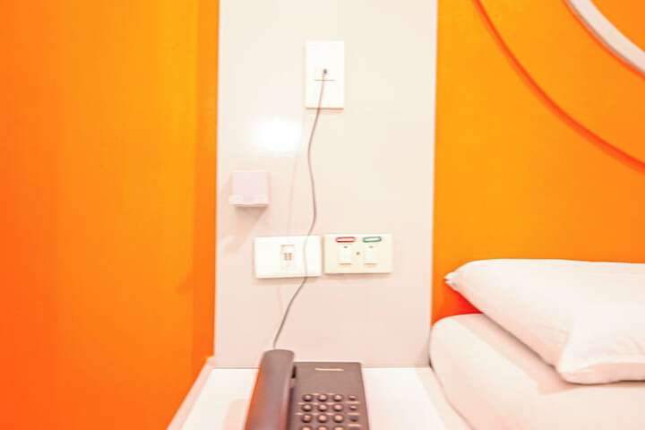Room 30 of 77