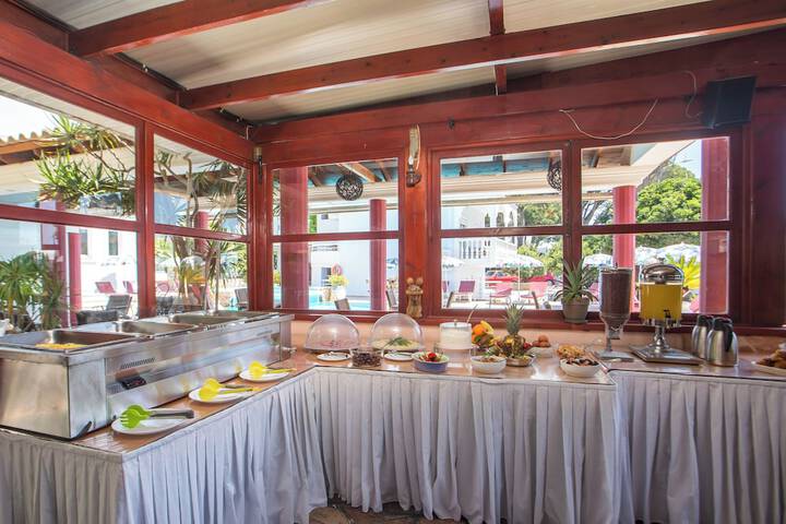 Dining 100 of 151