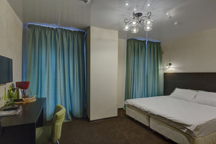Room 5 of 19