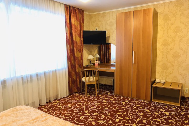 Room 8 of 61