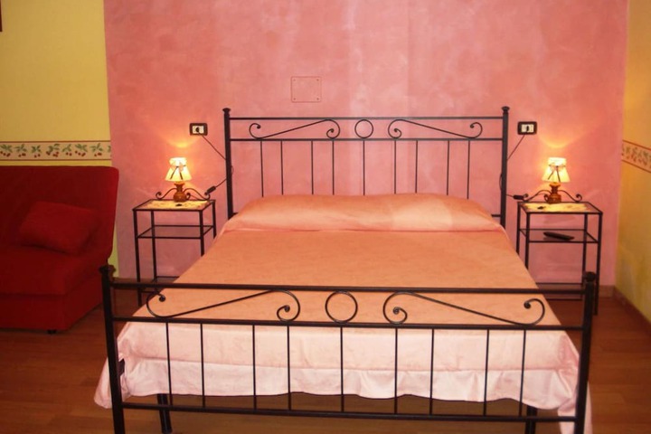Room 5 of 36