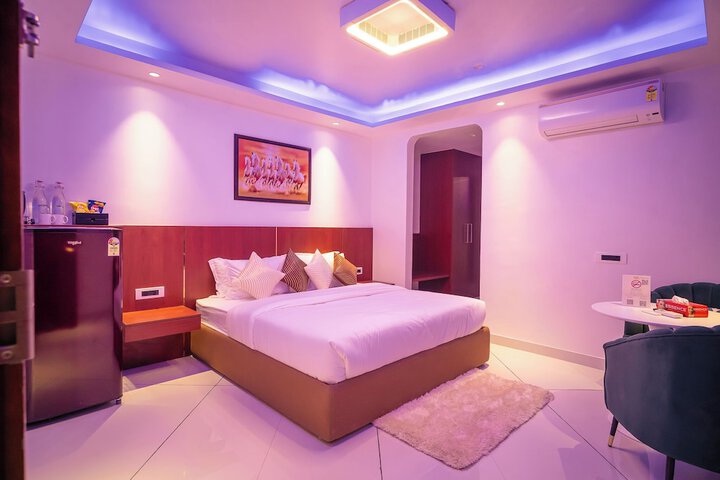 Room 15 of 63