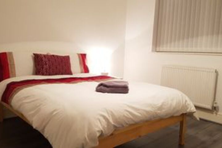 Room 9 of 17