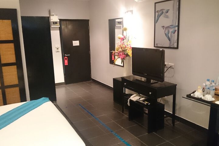 Room 9 of 116