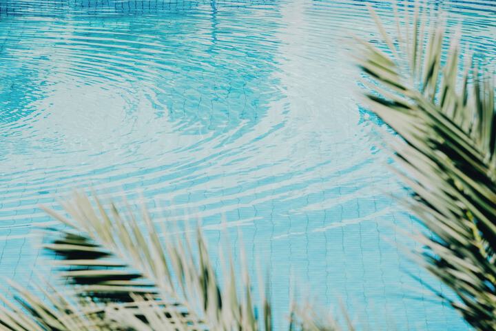 Pool 18 of 33